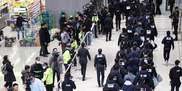 į����� ���� ���� ������ 49�� �λ� �м�