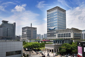 �λ� �߽��� �̷���� �ݵ塦���ڱ�� ã�� ����