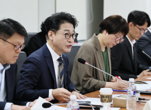 ������ ���� �� �ߵ��� ���޸� ��� ��������ĺ�, ���ް��� ��ȭ