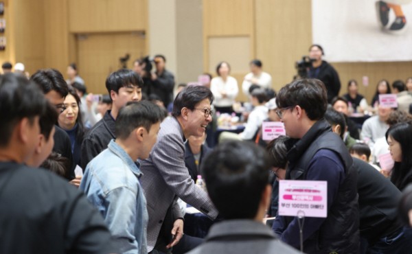 '�λ� 1000���� �ƺ���' ���� ������������ "�ο� ä���� ����"