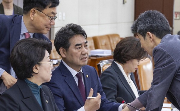 ���۷ι�����, 2006�� ���� Ư�������� ���� ���� ���ء�