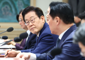 찴   54.5% 46.7% 34.2%