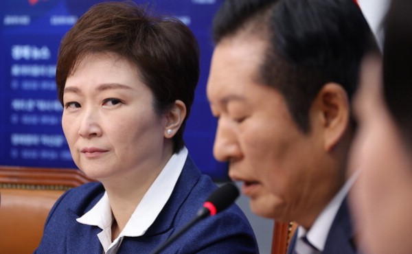 �� ������ �м��ɡ��̾��� ���մ��� 2���� ��� ����� ����