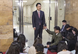 ������ ���ǹ����� �� �� �嵿�� ���츮 ������ ���塱