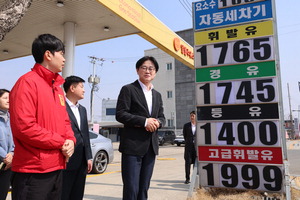 �ߵ��� ���������� �޵���� �ִ� 3�� �̻� ������