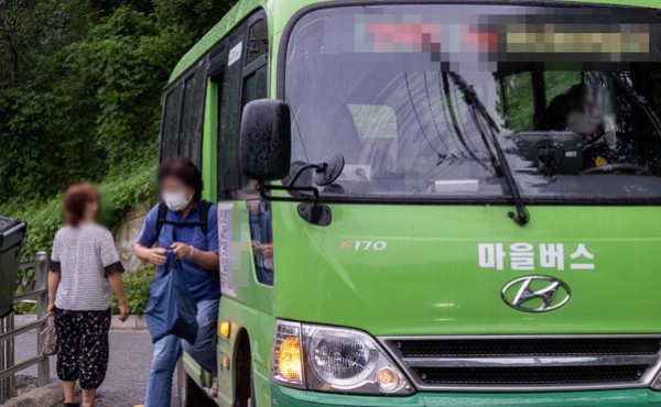 ���������� �� ���� �޷ȴ١����� �������� ������ �簢