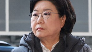 ������ û��ȸ 23�� ���֡����� ����Ȥ ������ ����ġ�ڴ١�