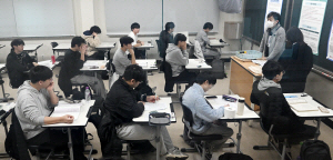 ���� ��ϱ� �λ󿡡��������� 15�� ���� �ִ��� ���