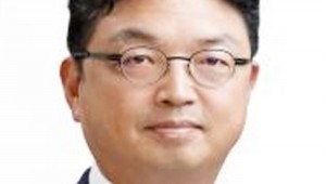 ��Ź�� ���� ���忡 ������ ������6�� ���Ӿ� �ǰ�