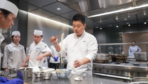 ���丮�� ����, ������ ���깰 �ؿ� ȫ�� ������