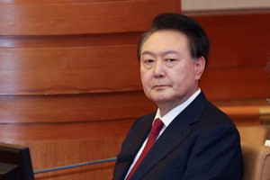 ����Ư�� 180��, 24�� ������