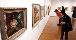  ���ô븦 �ߵ� ���䡯 �λ�̼� �ٰ��� ���� ������ ������