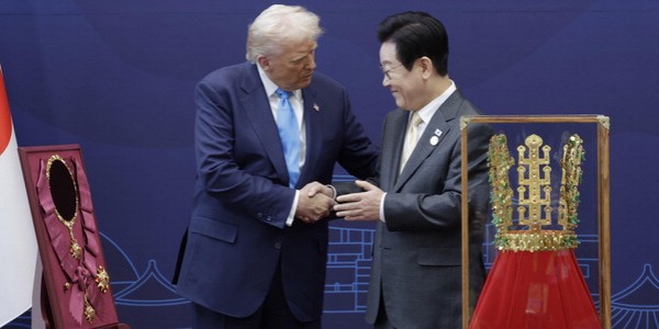  200 ȯ  ֽá Ϻ ڸ ̰