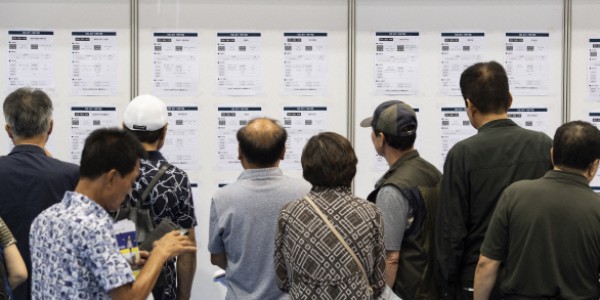 '���� �߽���' 40�� ����� ���� 21%�� '30�� ���� ����'