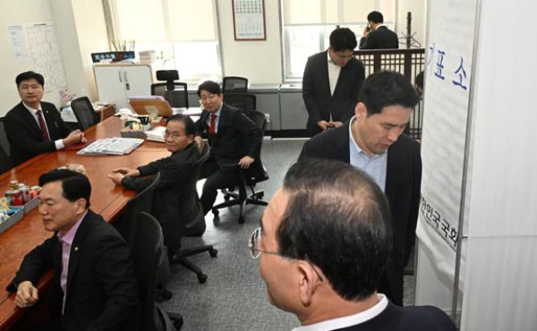 TK ÇàÁ¤ÅëÇÕ ºÒ¾¾ »ì·È´Ù¡¦PK´Â ¡®¿À¸®¾Ë¡¯