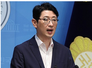 �������� ������ �ǿ� �λ���� �⸶ ����