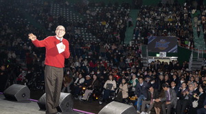 �ӽ��� �մ� ������� �����ſ롱 vs �������� ���롱