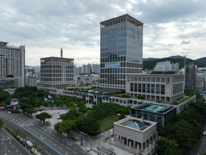 �����װ�, �λ���ũ���Ϳ� �װ����� �ű԰��� ������ 2000�� ����