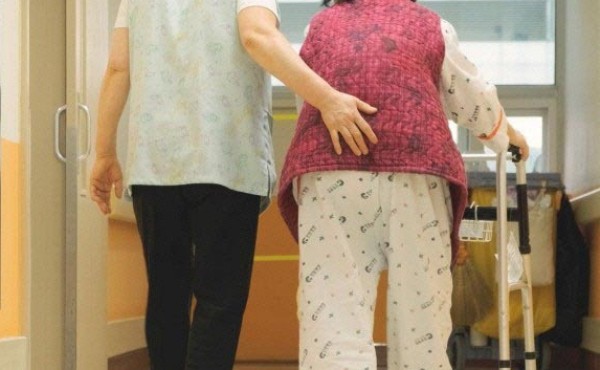 �索 ����� 1��, ���� 2�����λ�ù� �ǰ� �� ��������