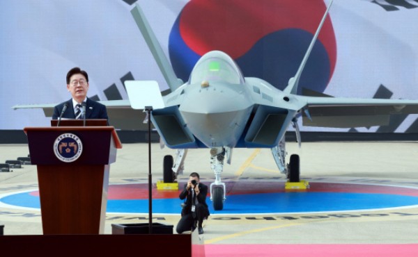 KF-21 ��� 1ȣ�� ������ ����� 4�밭�� ���� ���ǡ�