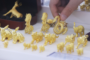  �ݰ� �ٽ� ���������� 1�б� �� �Һ� 24% ���� ������ �ְ���