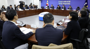 '퇴직금 사외적립' 전격 의무화…2030년까지 모든 사업장 적용