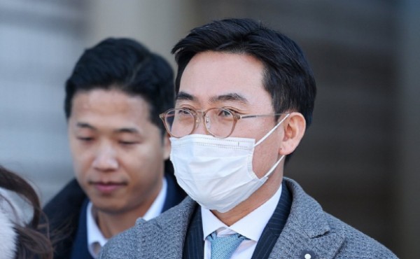 ¡®±è°ÇÈñ Áý»ç¡¯ ±è¿¹¼º °ø¹ü Á¶¿µÅ¹, µÎ ¹øÂ° ±¸¼Ó¿µÀå ¹ßºÎ