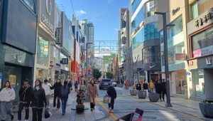 ¡°¿Ü±¹ÀÎ ´ö ¿øµµ½É Ȱ±â¡± 3°³±¸ ÅëÇÕ °ü±¤ÄÚ½º ¸¸µç´Ù