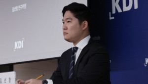 KDI "������ ���� ����ȭ�� ������� ���꼺 ��ȭ ����"