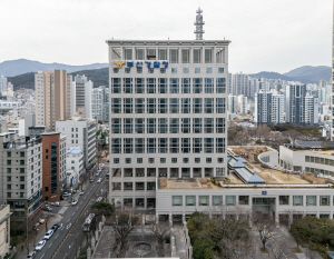 �λ����û, 3��1�� ������ ���ߴܼӡ������� 2�� �˰�