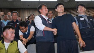 ��û���� ���� ���ϴ� �λ� ��û��