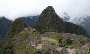 ������ ��������� �Ǽ��� �̽��͸� ���ߵ���