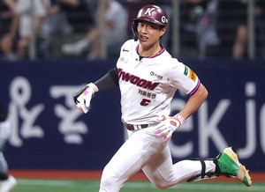 ��4�� 221� �ۼ���, MLB �����̰��� ���