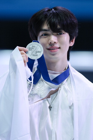 ¡®¿Ã¸²ÇÈ ¸ðÀǰí»ç¡¯ ÇÕ°Ý Â÷ÁØÈ¯, ¹Ð¶ó³ë ÐÝ Á¤Á¶ÁØ