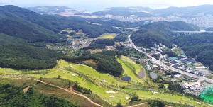 ���� �����ξ���Ʈ��Ŭ��- �¿� �׸� ���� Ȧ, �ٸ� ������������ �ǿ� �ڱ��ϴ� ���׸� �ڽ�