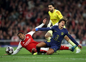 �ƽ���, ATM ���� 20�� ���� UCL ����ࡦ��� ù ��� ����